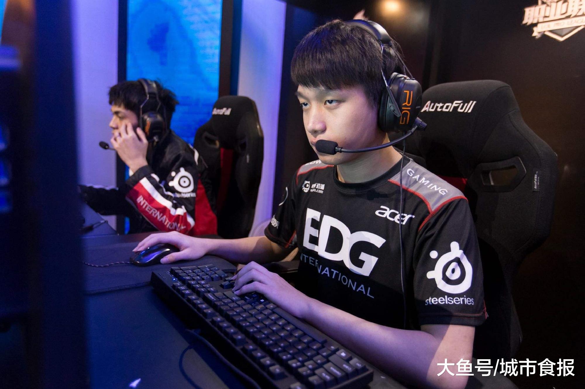 KAiyun Sports登录入口-Rookie重返赛场，刷新纪录首场状态出色，拜仁观众沸腾！(肉鸡rookie去哪个战队了)