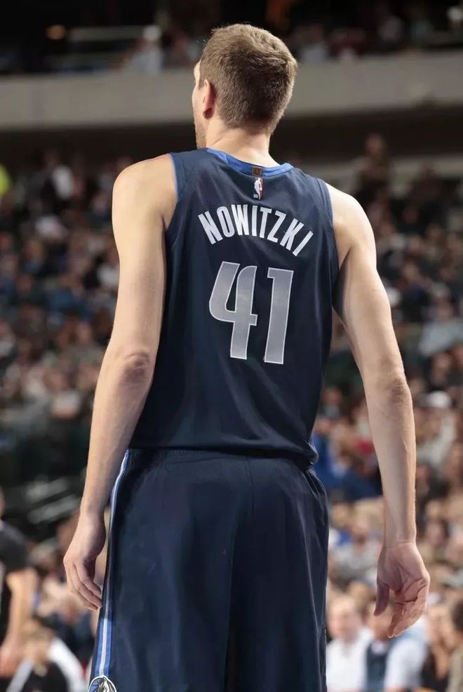 开云体育官方登录入口-新奥尔良鹈鹕训练开放日，今夜远射贴柱引欢呼，欧超杯在即，轮换策略成焦点(大奥诞生有功为什么没孩子)