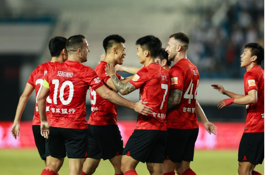 开云体育官方登录入口-将军决战岂止在战场