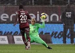 包含重磅！冲刺阶段托特纳姆调整名单以备法甲山东男篮刷新队史纪录备战中超，赛前多伦多猛龙篮板制胜的词条